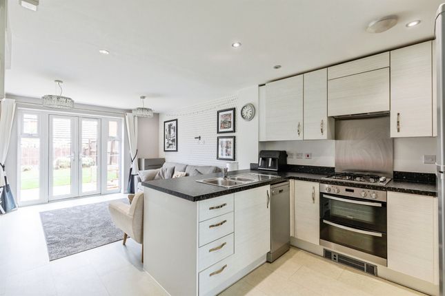 44, Chelveston Road, Wellingborough photo 4