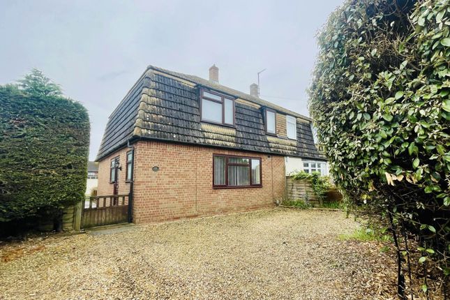 Thumbnail Semi-detached house for sale in Wilding Road, Wallingford