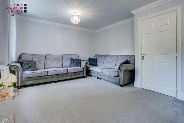 19, Rockingham Gardens, Rotherham photo 4