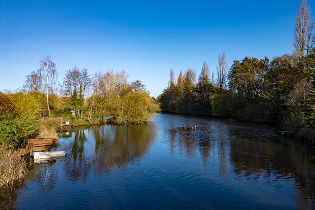 38, Lakeside, York photo 2