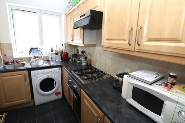 Flat to rent in The Park, Golders Hill