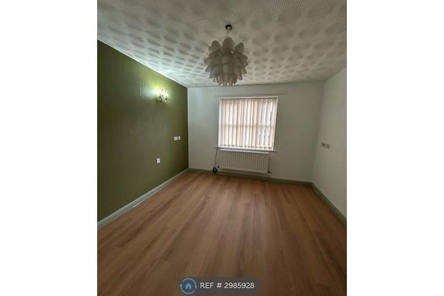 Marie Close, Denton, Manchester photo 5