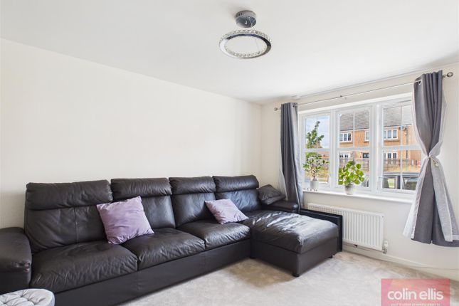 16, Millfields Drive, Scarborough photo 4