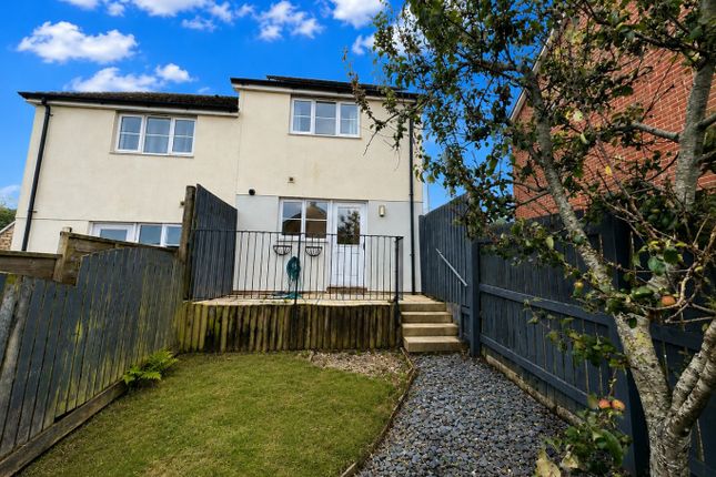 10 Oak Moor Drive, Launceston, Cornwall photo 2