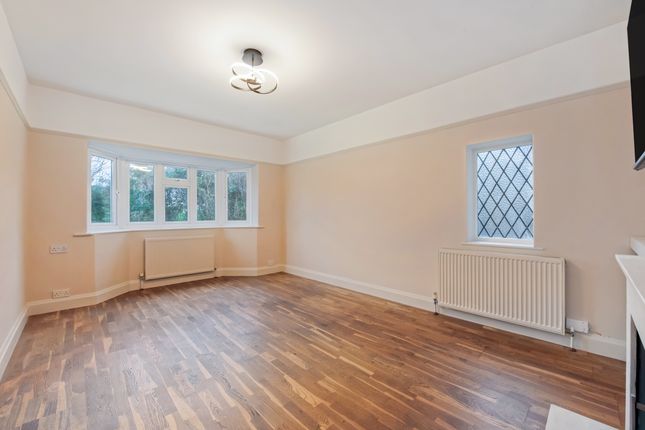 1, New Barn Lane, Felpham photo 4