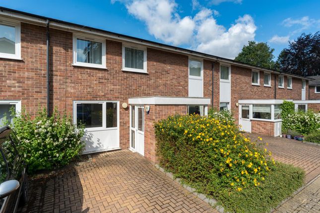 Uplandscourt-002.Jpg