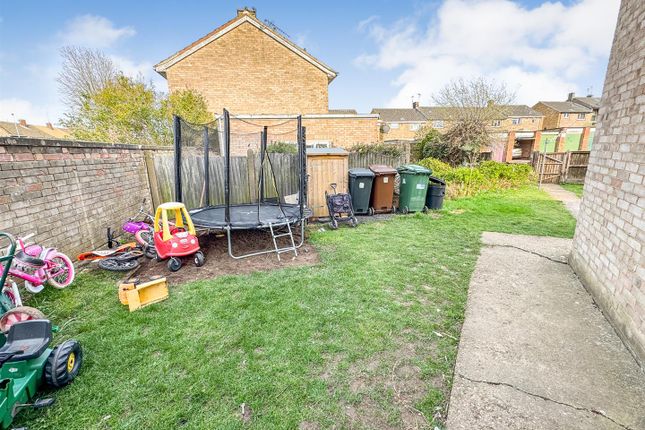 11, Ollerton Walk, Corby photo 2