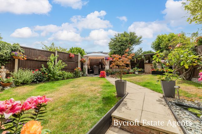 4-bed detached on St. Johns House, St. Johns Road, Great Yarmouth, £350,000