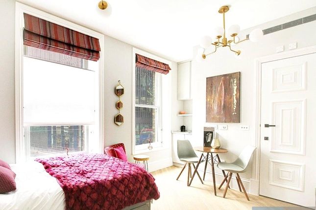 Studio flat on Flat 1 Lowri Building, 114, Tooley Street, London, £1,750/mo