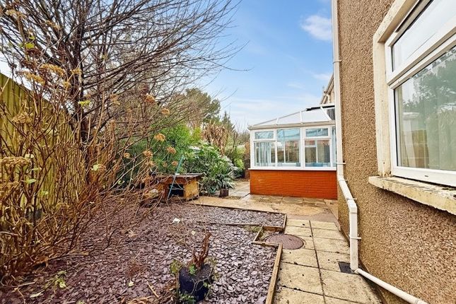5, Gelli Estate, Pontyclun photo 4
