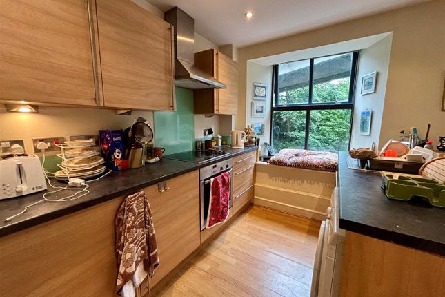 Apartment 18, Hyde Bank Mill, Hyde Bank Road, High Peak photo 4