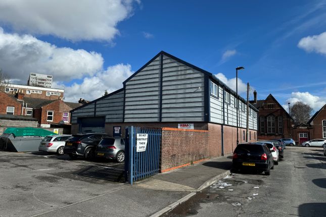 Industrial to let in 1 The Glenmore Centre, Cable Street, Southampton