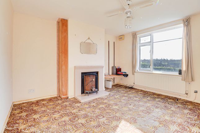 4, Southern Way, Dunstable photo 2
