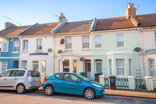 Flat to rent in Queens Park Road, Brighton