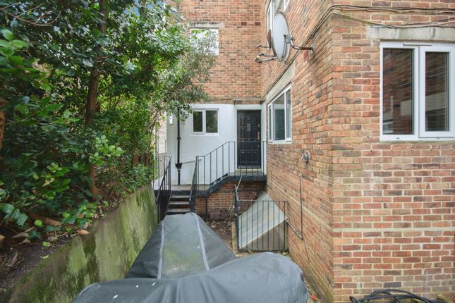 Flat for sale in Bourne Avenue, Bournemouth