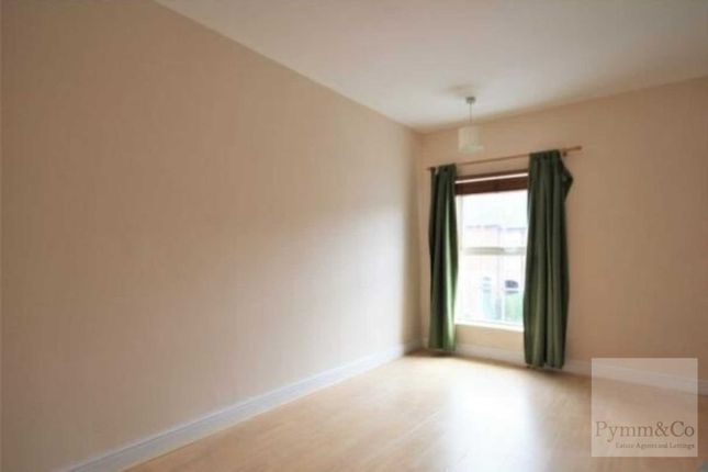 Terraced house to rent in Churchill Road, Norwich