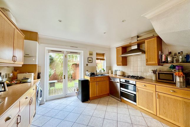 14 Maritime Court, Haven Road, Exeter photo 3