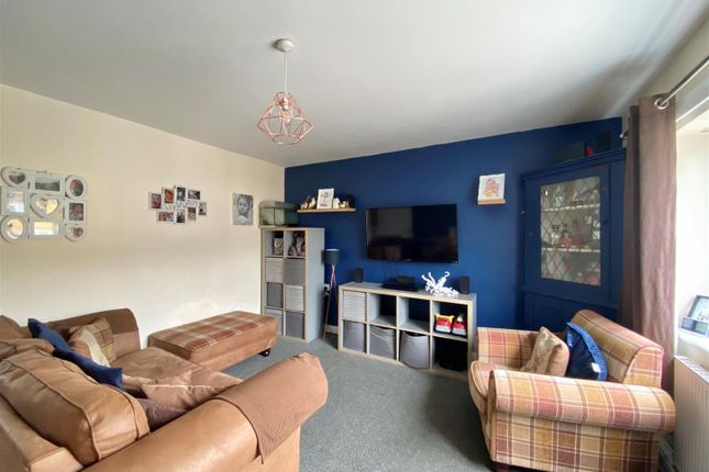 27, Peak Road, High Peak photo 2