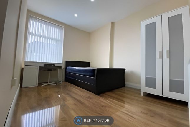 Room to rent in Letty Street, Cardiff