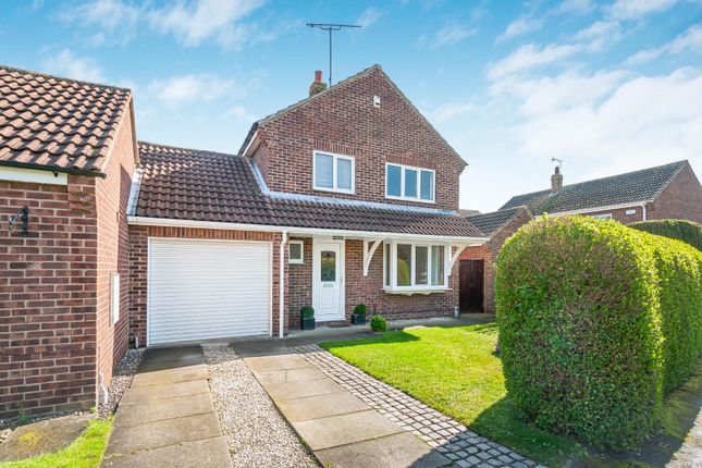 Link-detached house for sale in Scotts Garth Drive, Tickton, Beverley