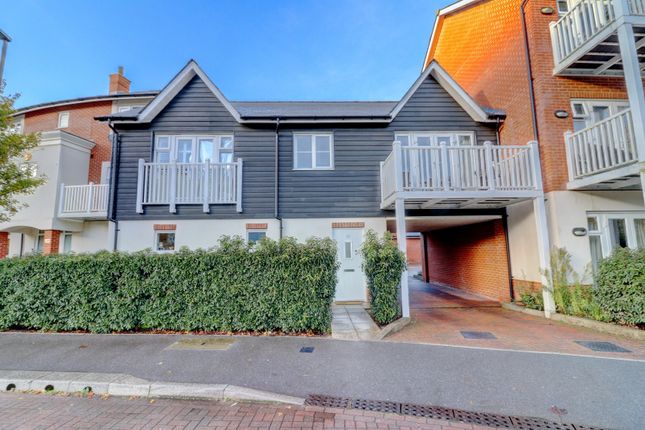 Thumbnail Detached house to rent in Thistle Walk, High Wycombe, Buckinghamshire