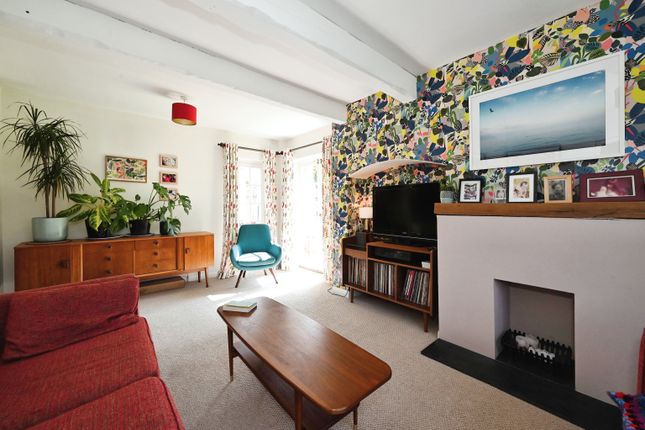 End terrace house for sale in Broad Common Road, Hurst, Reading
