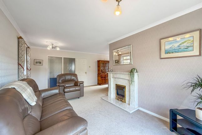 15 Heol Clyd, Caerphilly photo 4