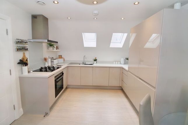 Flat for sale in Amersham Road, Hazlemere, High Wycombe