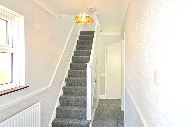 Berkeley Avenue, Hounslow photo 3