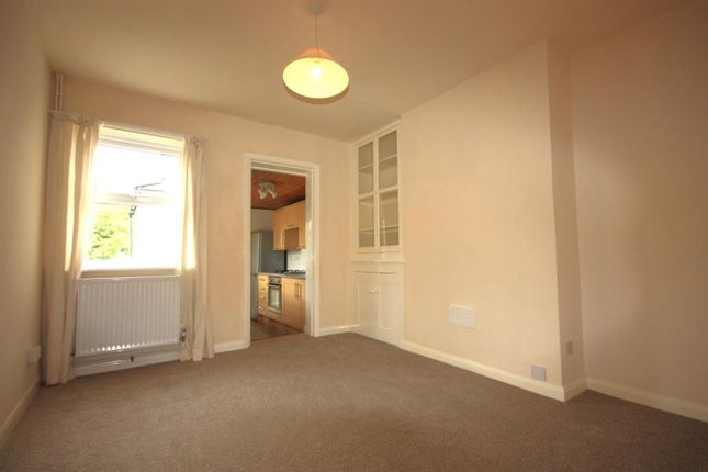 Thumbnail Semi-detached house to rent in Springfield Road, Guildford