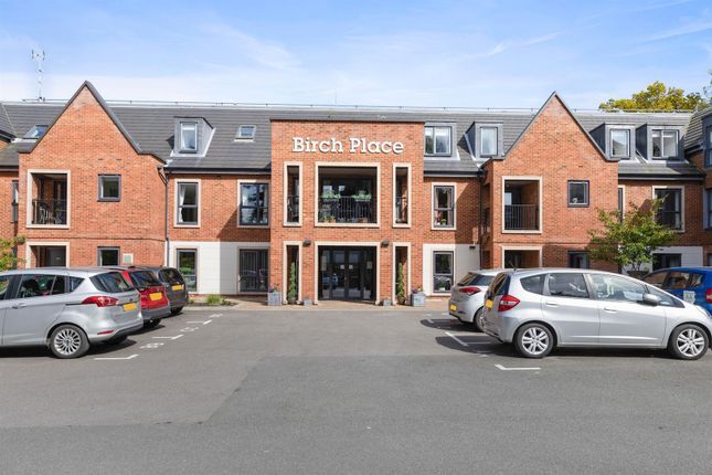 Thumbnail Flat for sale in Dukes Ride, Crowthorne