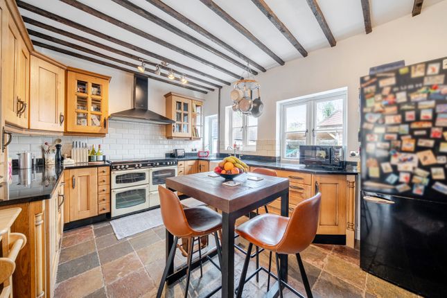 4 Victory Cottages,, The Common, Dunsfold photo 3