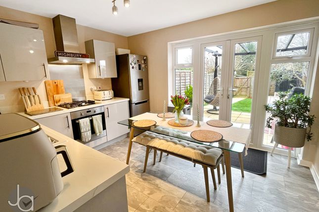 30, Lavender Crescent, Colchester photo 3