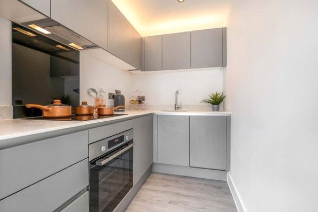 Flat 17, Rainbow View,, Parkers Way, Devon photo 2