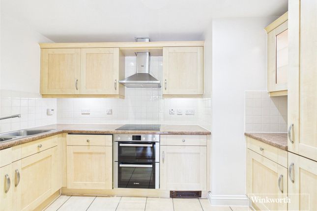 Flat 4, Bear Wharf, Reading photo 3