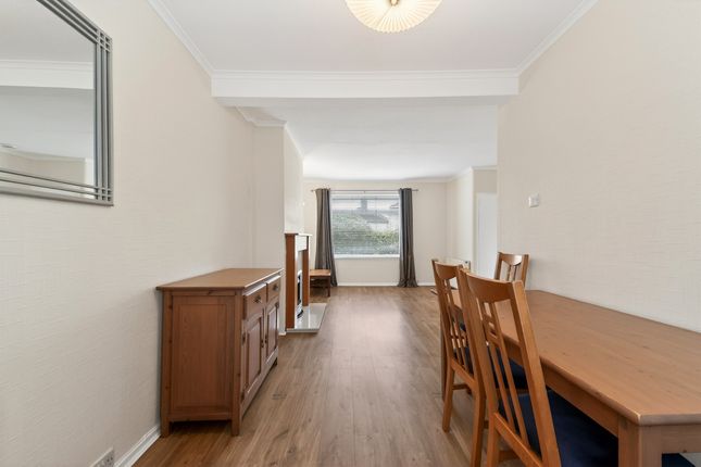 28, Oliphant Crescent, Glasgow photo 4