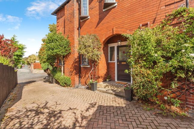 4, Kensington Road, WAKEFIELD photo 2