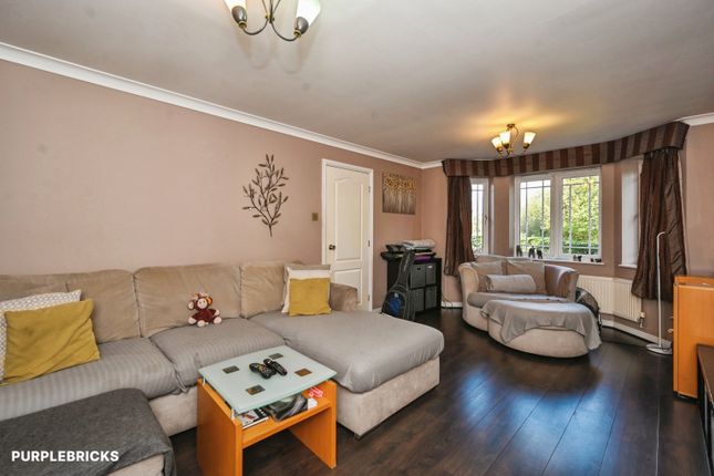Primula Drive, Warrington photo 3