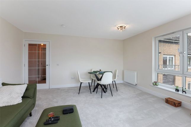 57, Roxburgh Court, Lanarkshire photo 4