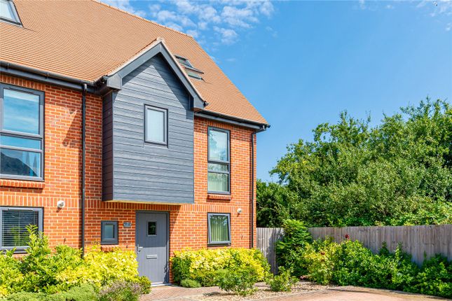 Thumbnail Semi-detached house for sale in Francis Close, Thatcham, Berkshire