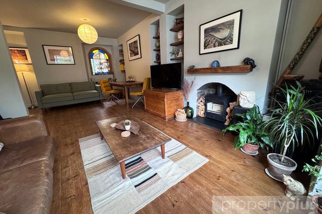 18, Clyngwyn Road, Rhondda Cynon Taff photo 2