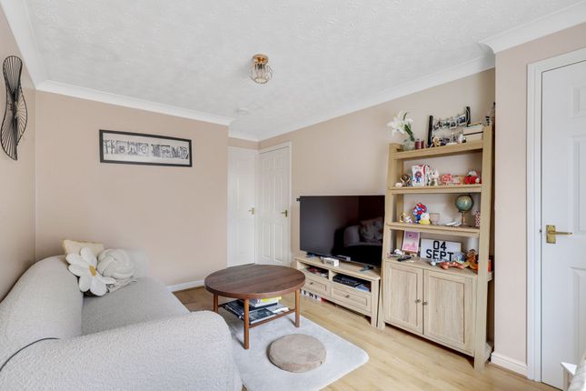 23 Weave Close, Nottingham photo 4