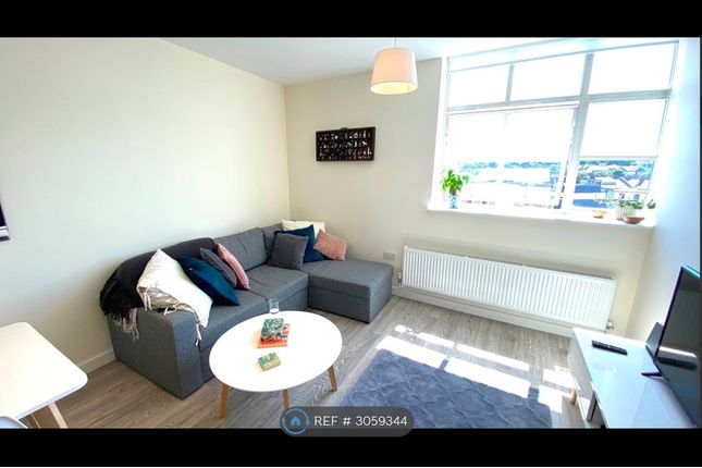 Apartment, Tower House Lewisham High St, London photo 4