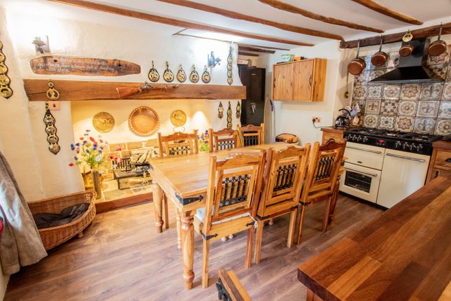 Marigold Cottage, High Street, Sidmouth photo 3