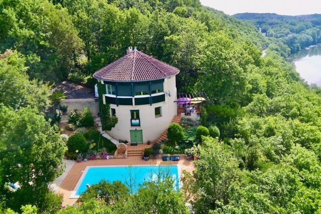 Property for sale in Puy L'eveque, Lot, Occitanie