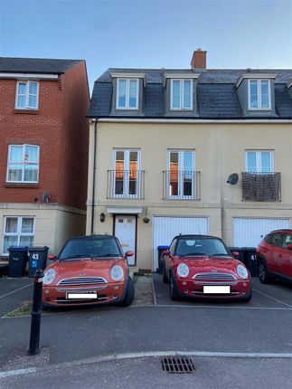 Town house to rent in Foundry Close, Melksham