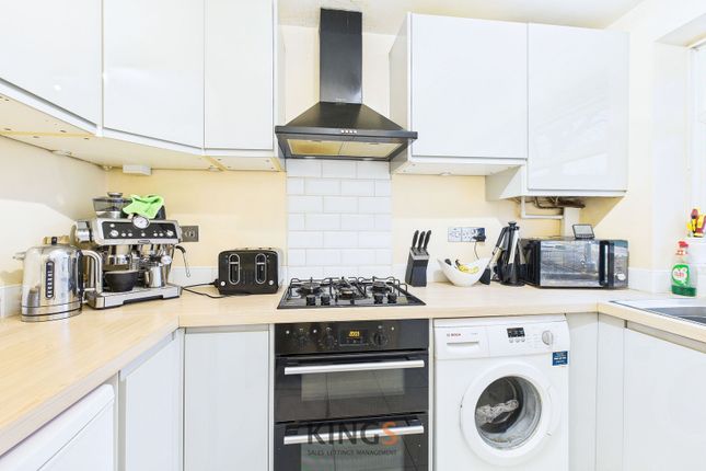 43 Lark Rise, Hatfield photo 4