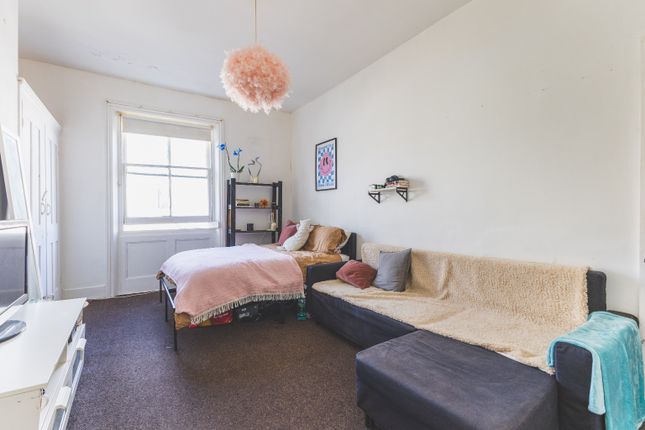 19 Bristol Road, Brighton, East Sussex photo 2