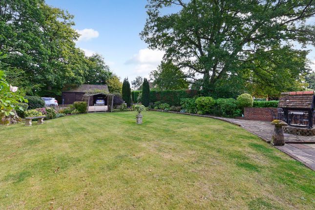 Corner Cottage Furzen Lane, Horsham photo 4