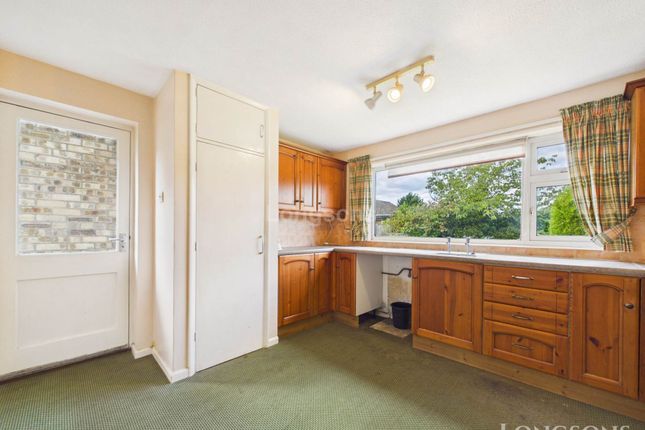 39, Churchill Close, Thetford photo 4